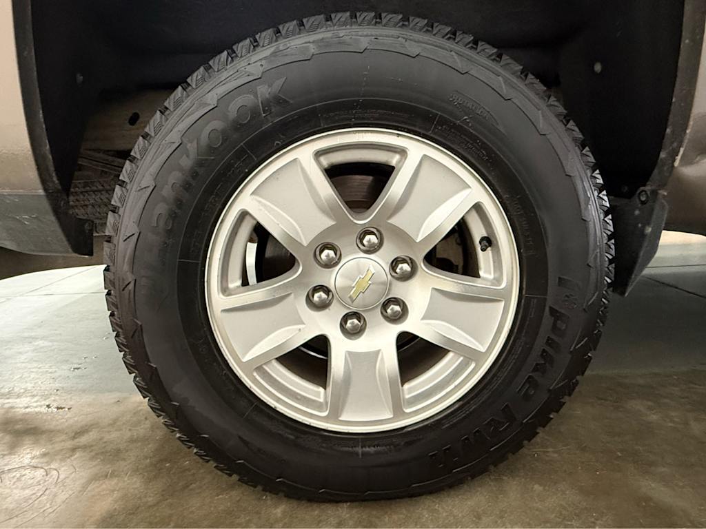 Thumbnail: 2015 Chevrolet Silverado 1500 - 19