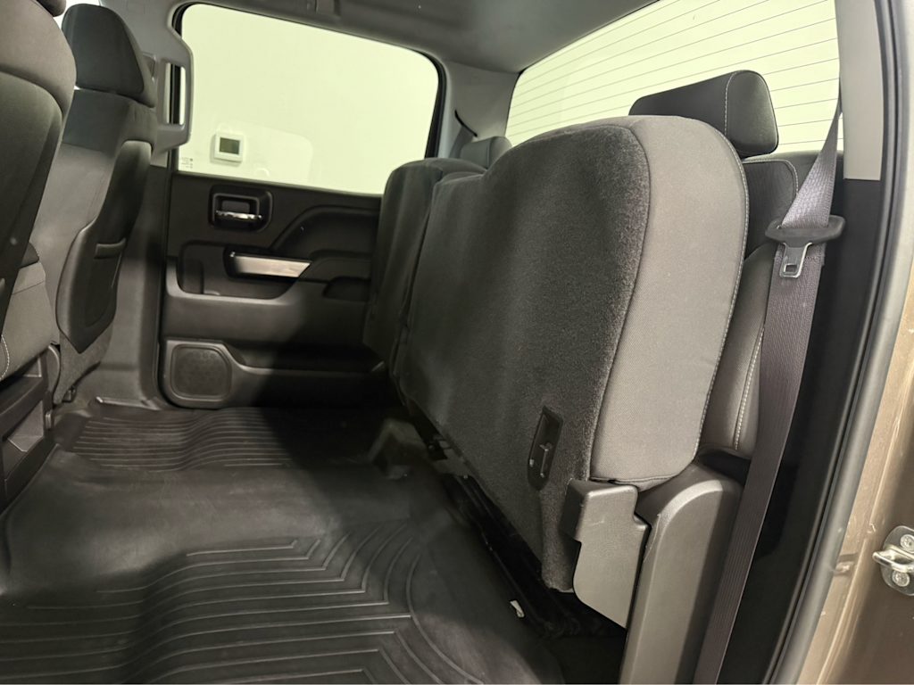 Thumbnail: 2015 Chevrolet Silverado 1500 - 22
