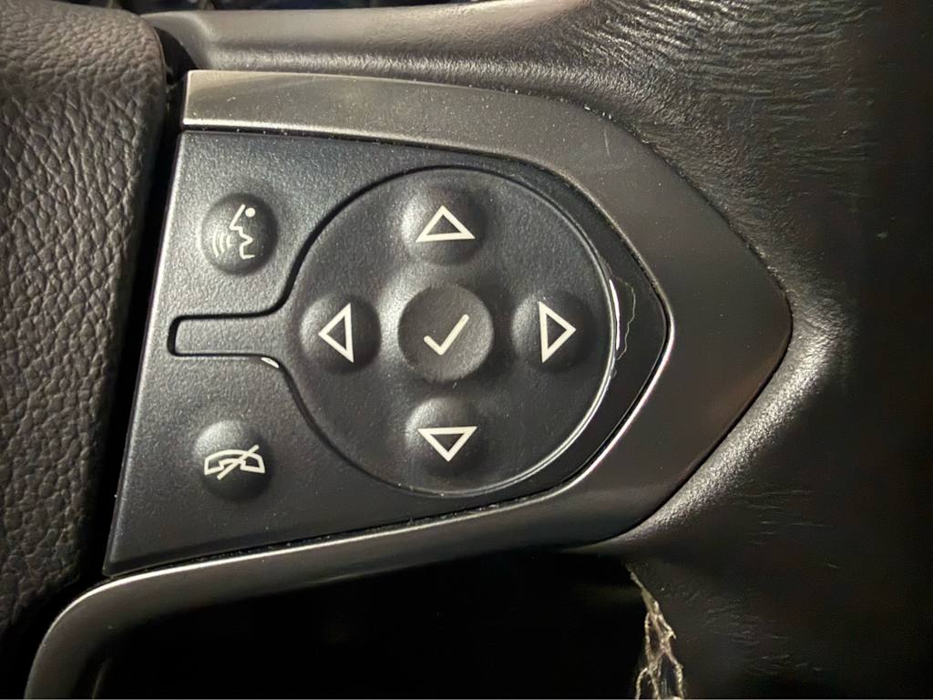 Thumbnail: 2015 Chevrolet Silverado 1500 - 24