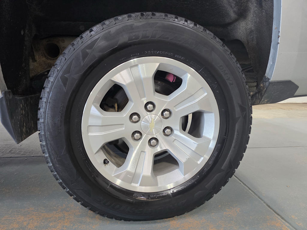 Thumbnail: 2016 Chevrolet Silverado 1500 - 18