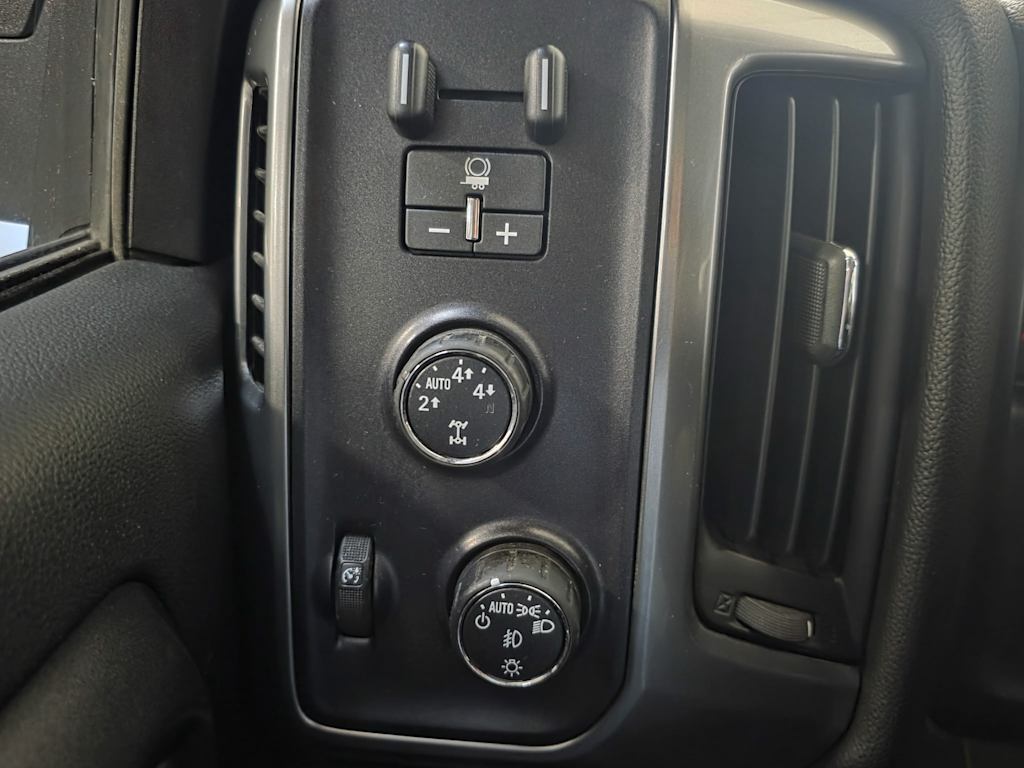 Thumbnail: 2016 Chevrolet Silverado 1500 - 27
