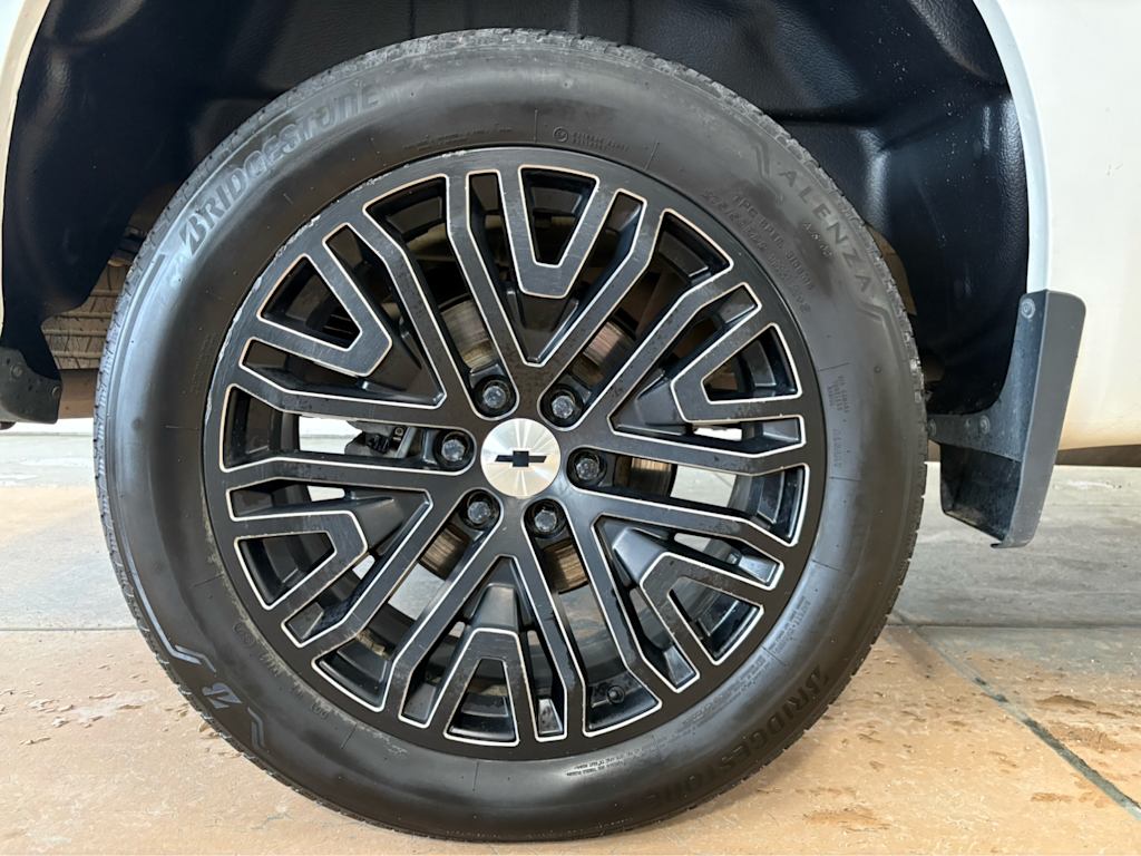 Thumbnail: 2021 Chevrolet Silverado 1500 - 18