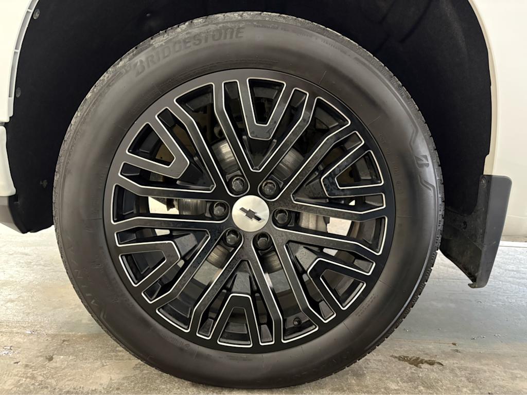 Thumbnail: 2021 Chevrolet Silverado 1500 - 19