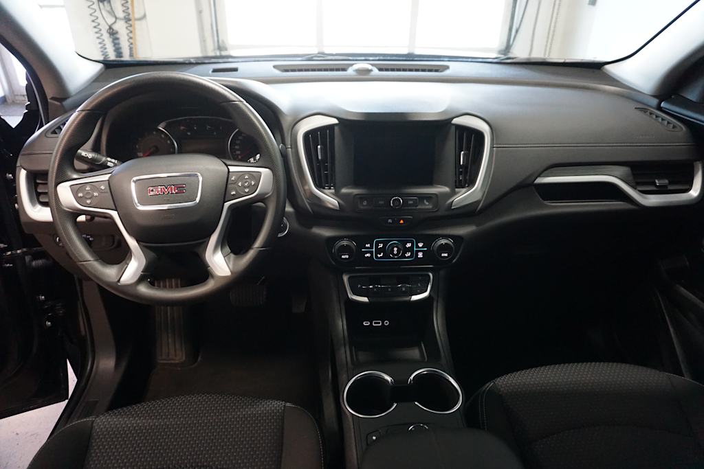 2024 GMC Terrain SLE 9