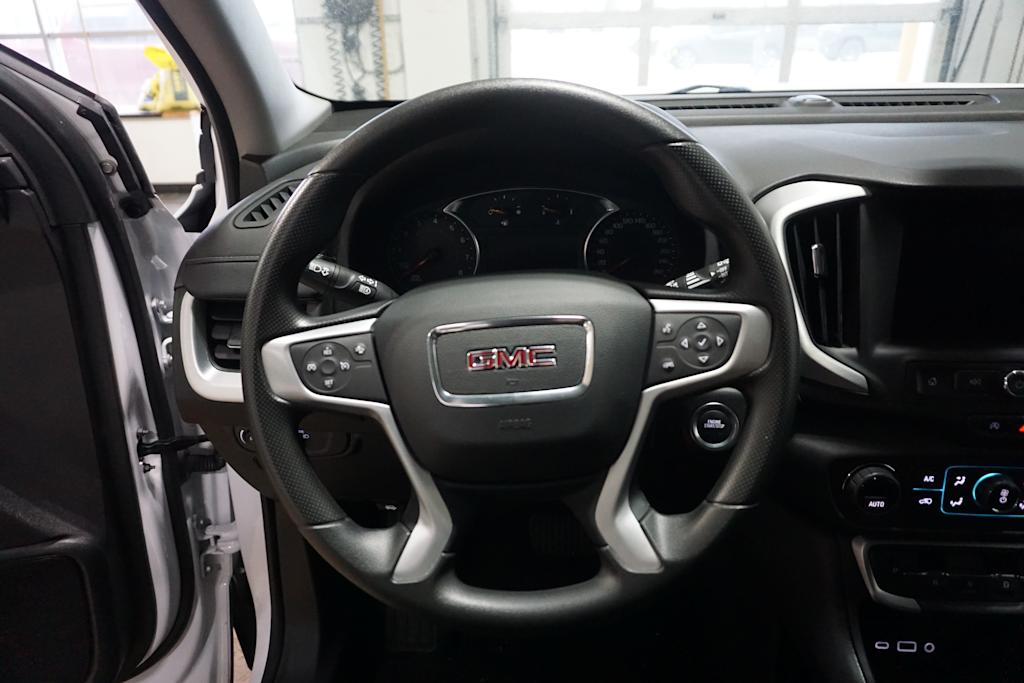 2024 GMC Terrain SLE 2