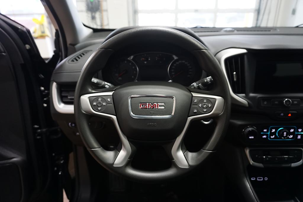 2024 GMC Terrain SLE 2