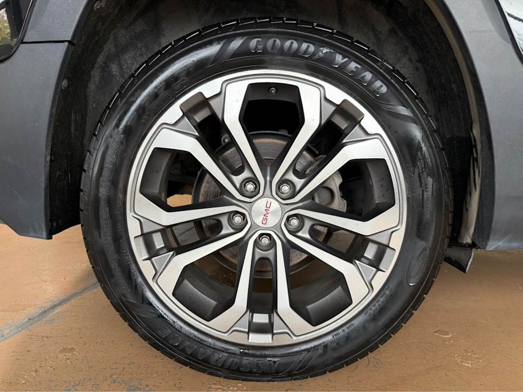 Thumbnail: 2020 GMC Terrain - 15
