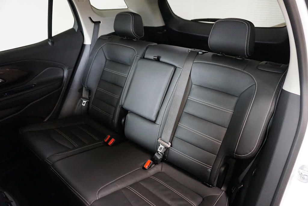 2023 GMC Terrain Denali 12