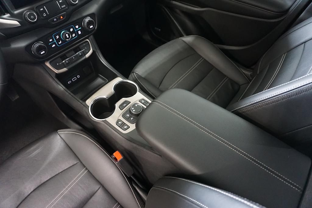 2023 GMC Terrain Denali 13