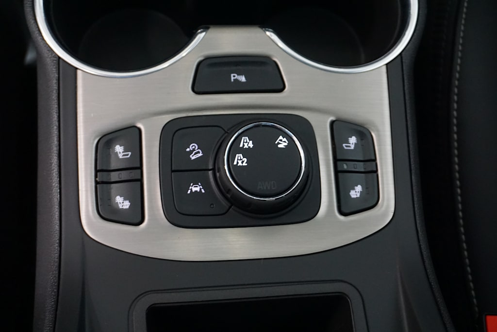 2023 GMC Terrain Denali 24