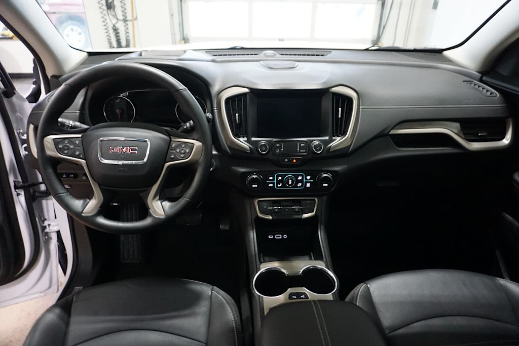 2024 GMC Terrain Denali 9