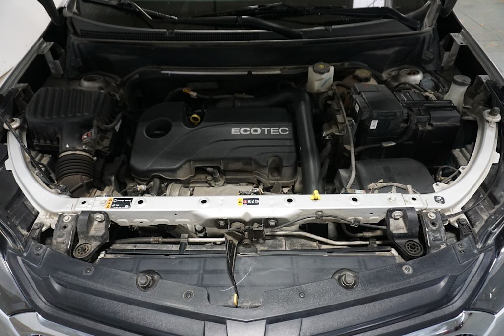 Thumbnail: 2021 Chevrolet Equinox - 6