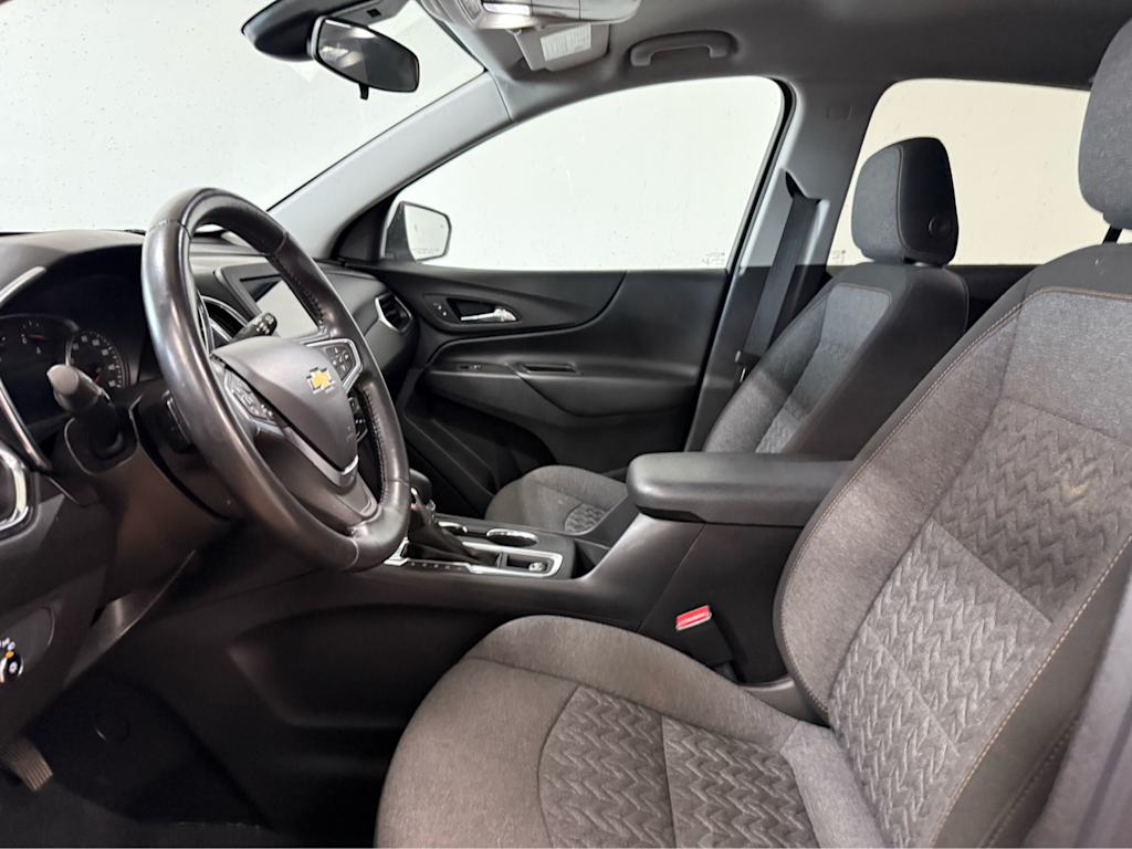 Thumbnail: 2022 Chevrolet Equinox - 8