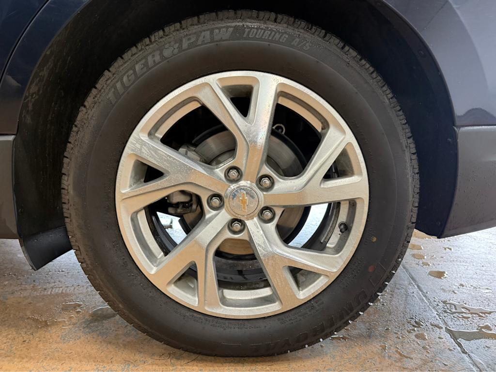 Thumbnail: 2020 Chevrolet Equinox - 18
