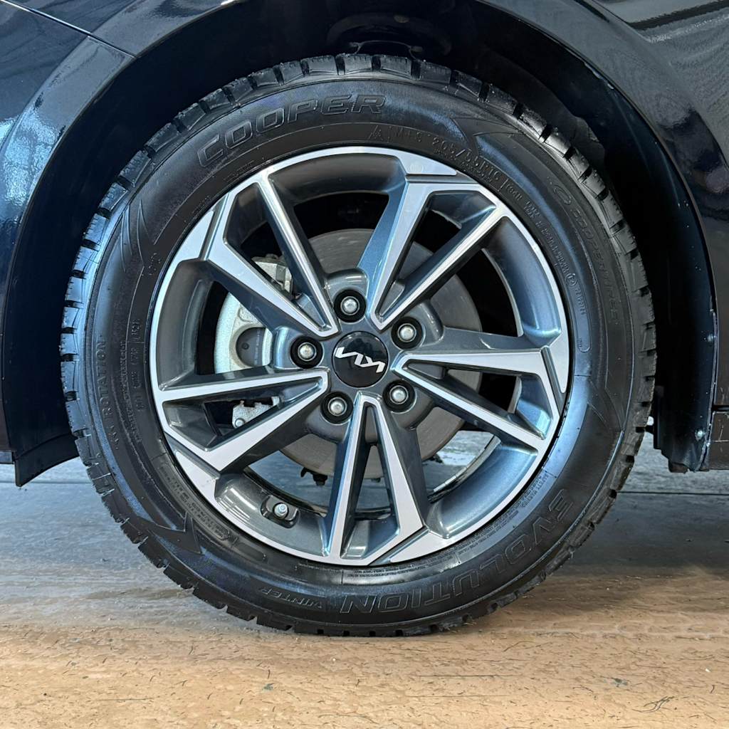 Thumbnail: 2024 Kia Forte - 5