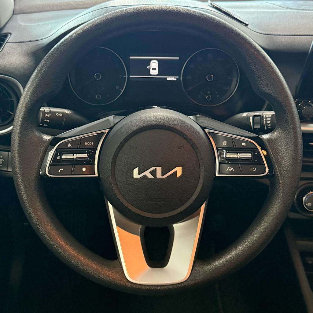 Thumbnail: 2024 Kia Forte - 7