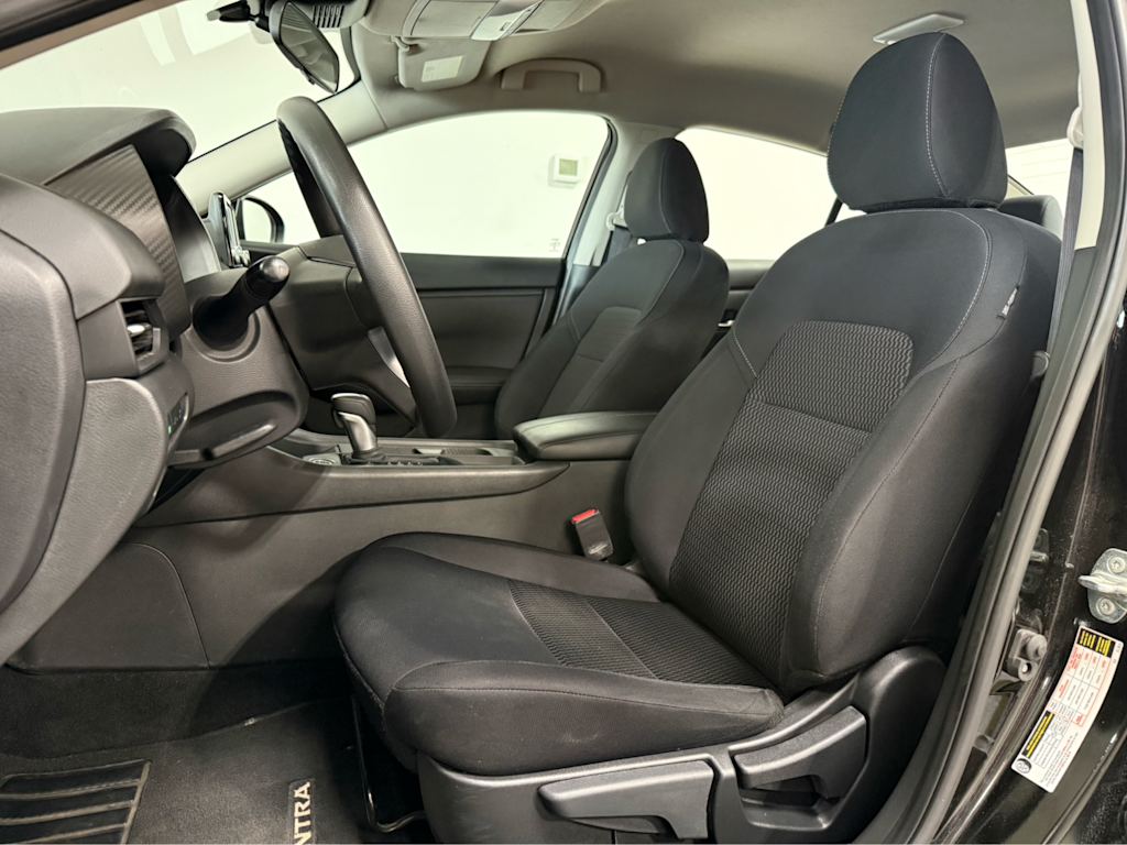 Thumbnail: 2023 Nissan Sentra - 8