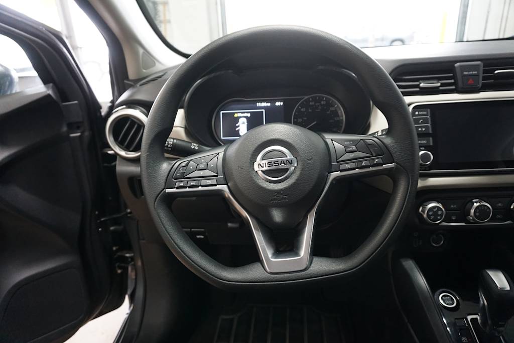 2021 Nissan Versa SV 2