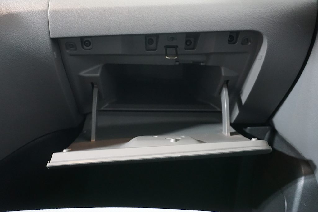 Thumbnail: 2016 Nissan NV200 - 16