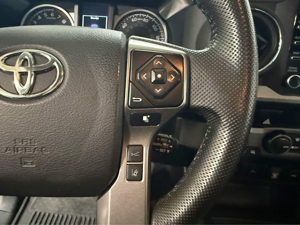 Thumbnail: 2022 Toyota Tacoma - 21