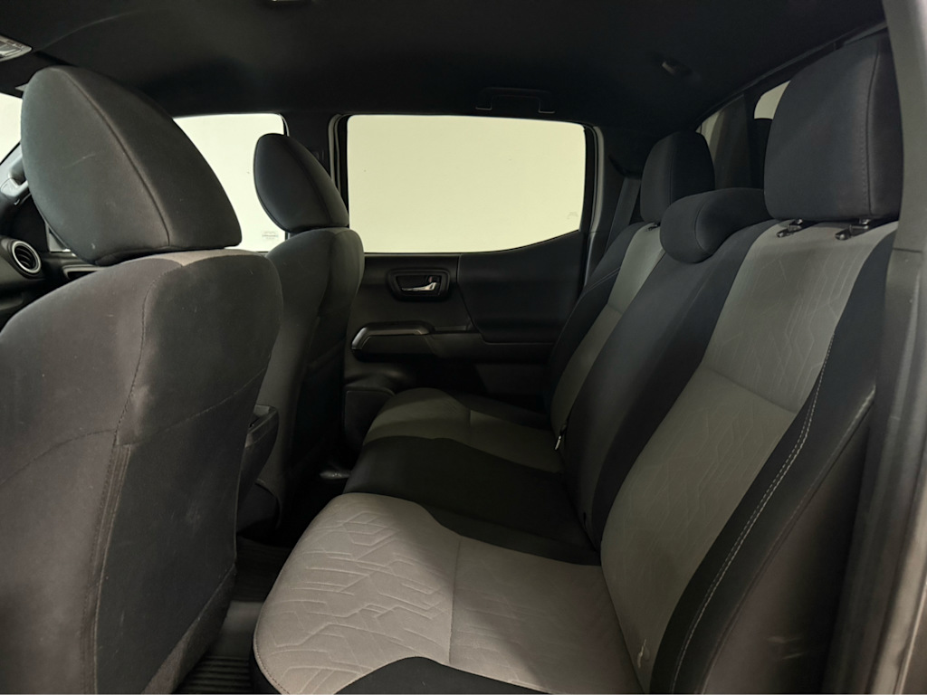 Thumbnail: 2022 Toyota Tacoma - 10