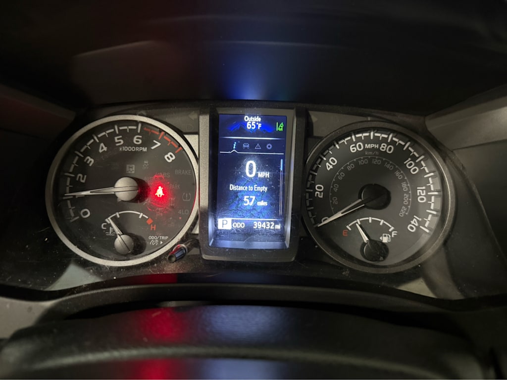 Thumbnail: 2022 Toyota Tacoma - 12