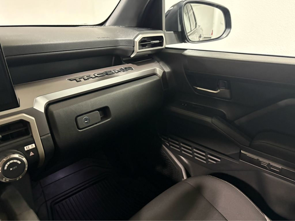 Thumbnail: 2024 Toyota Tacoma - 28