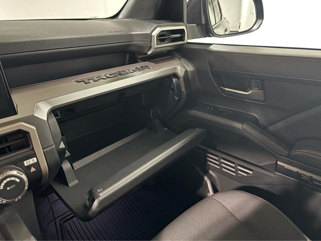 Thumbnail: 2024 Toyota Tacoma - 29