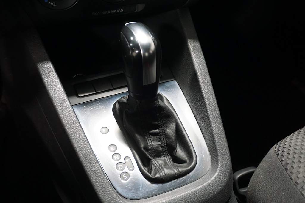Thumbnail: 2013 Volkswagen Jetta - 22