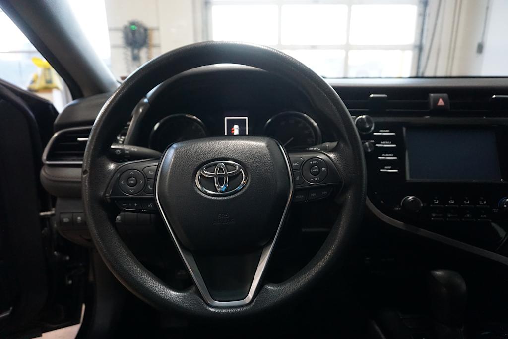 2019 Toyota Camry LE 2