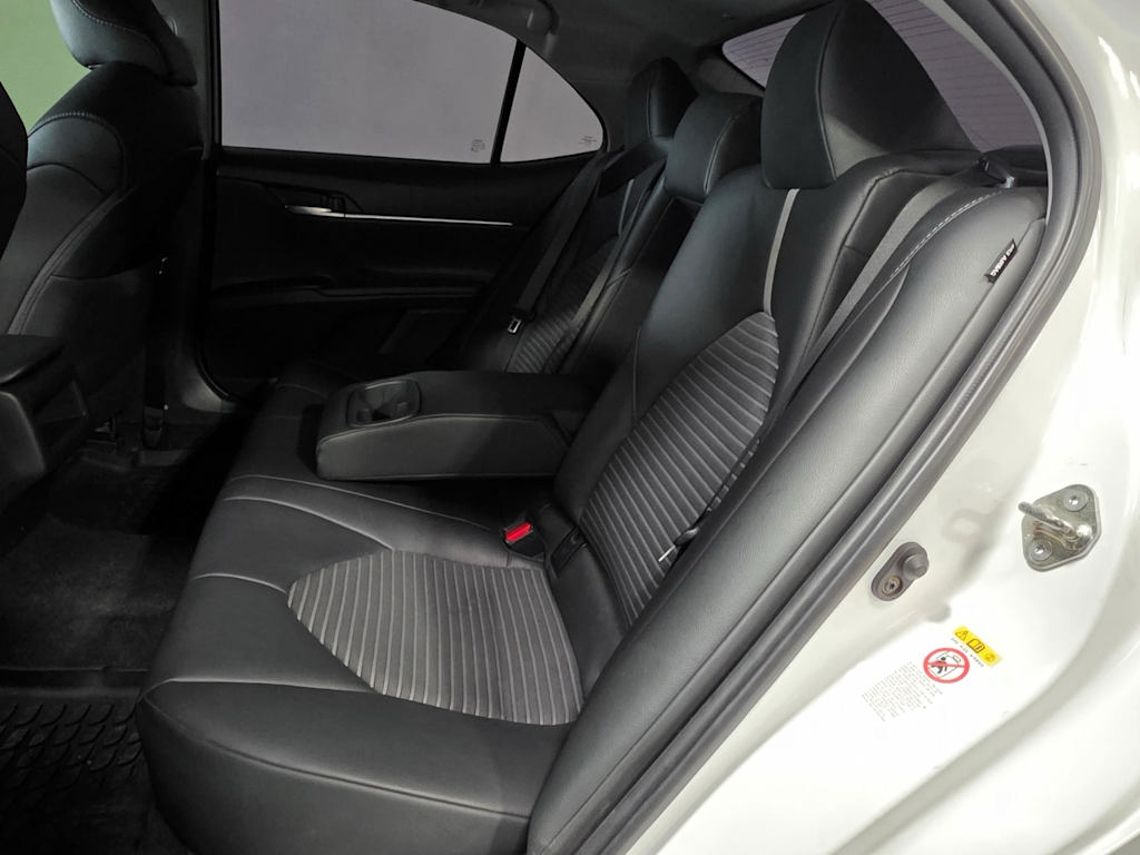 Thumbnail: 2018 Toyota Camry - 19