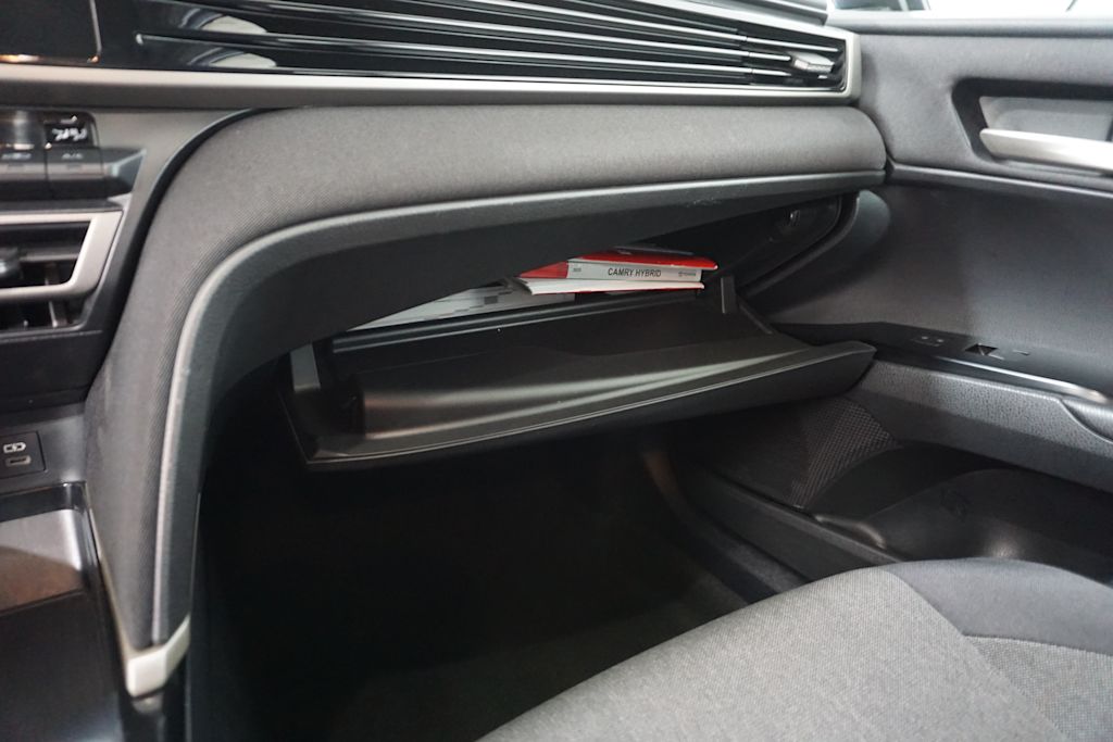 Thumbnail: 2025 Toyota Camry - 21