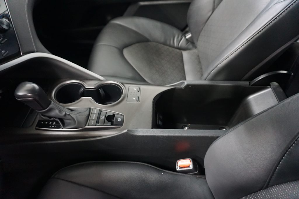 Thumbnail: 2023 Toyota Camry - 23