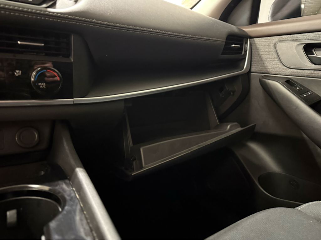 Thumbnail: 2023 Nissan Rogue - 24