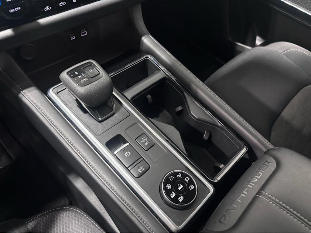 Thumbnail: 2025 Nissan Pathfinder - 10