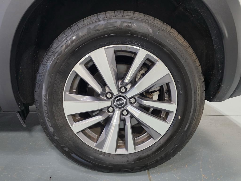 Thumbnail: 2023 Nissan Pathfinder - 18