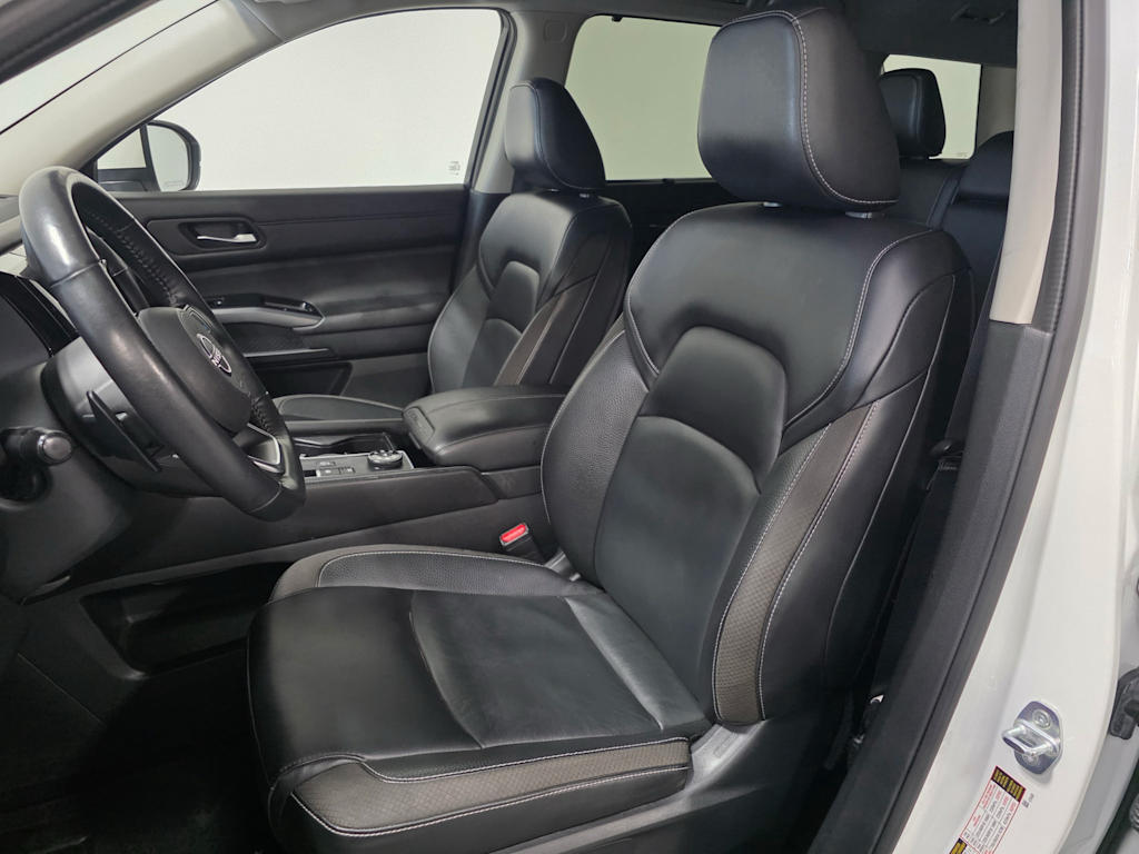 Thumbnail: 2023 Nissan Pathfinder - 8