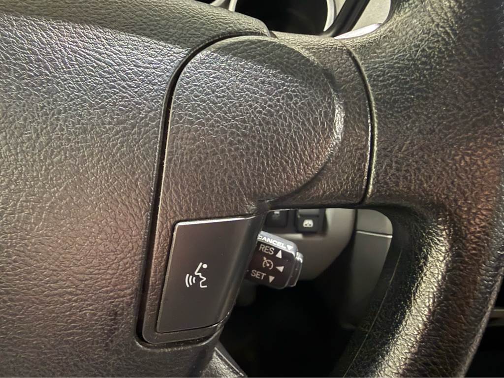Thumbnail: 2013 Toyota Tundra - 23