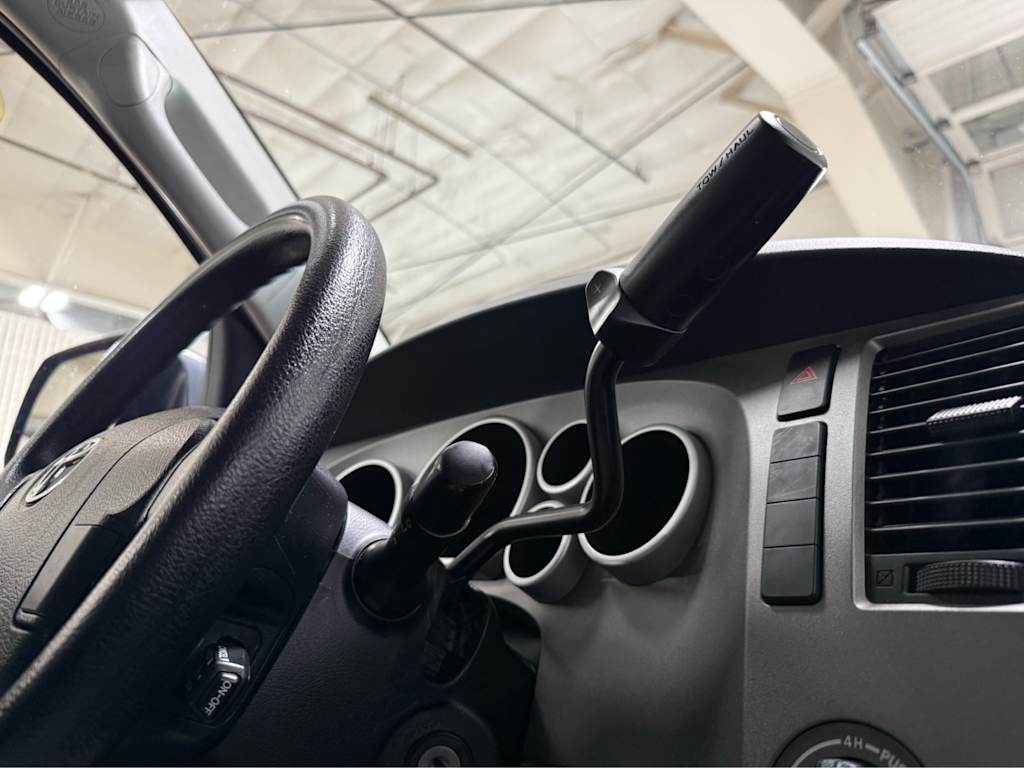 Thumbnail: 2013 Toyota Tundra - 27