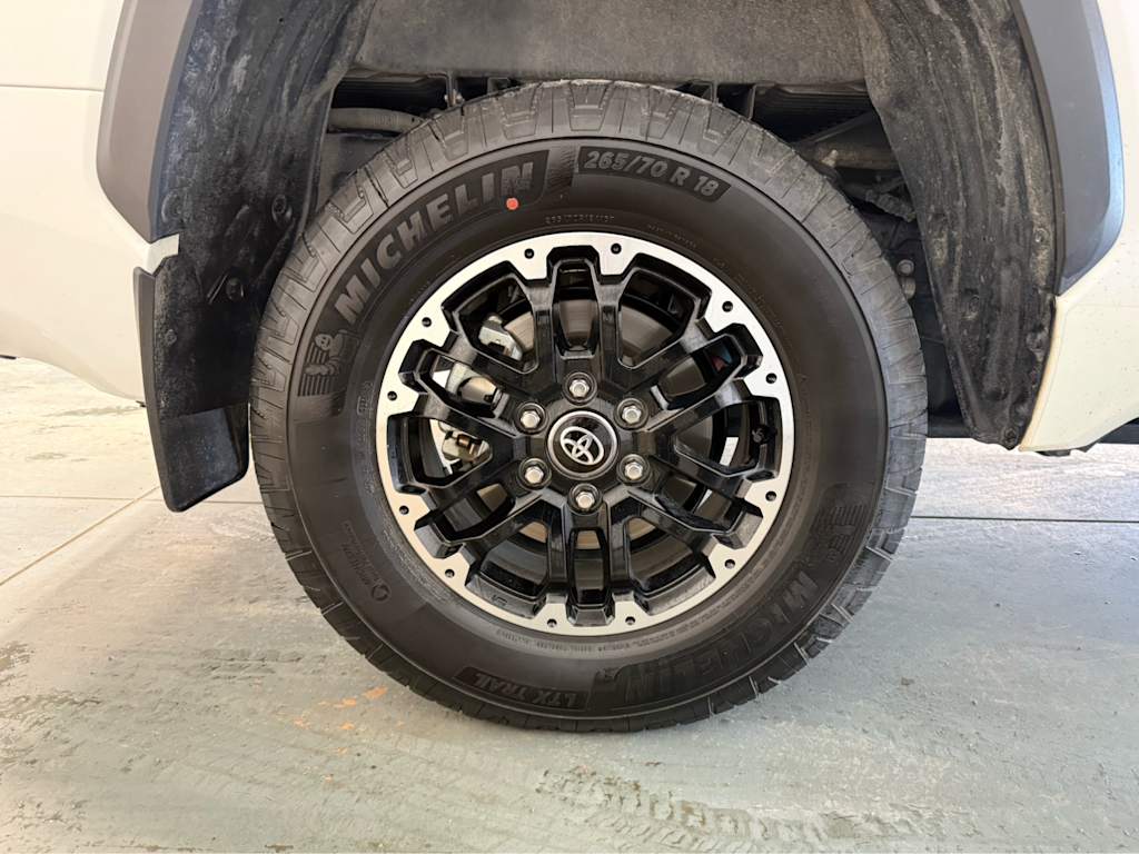 Thumbnail: 2025 Toyota Tundra - 18