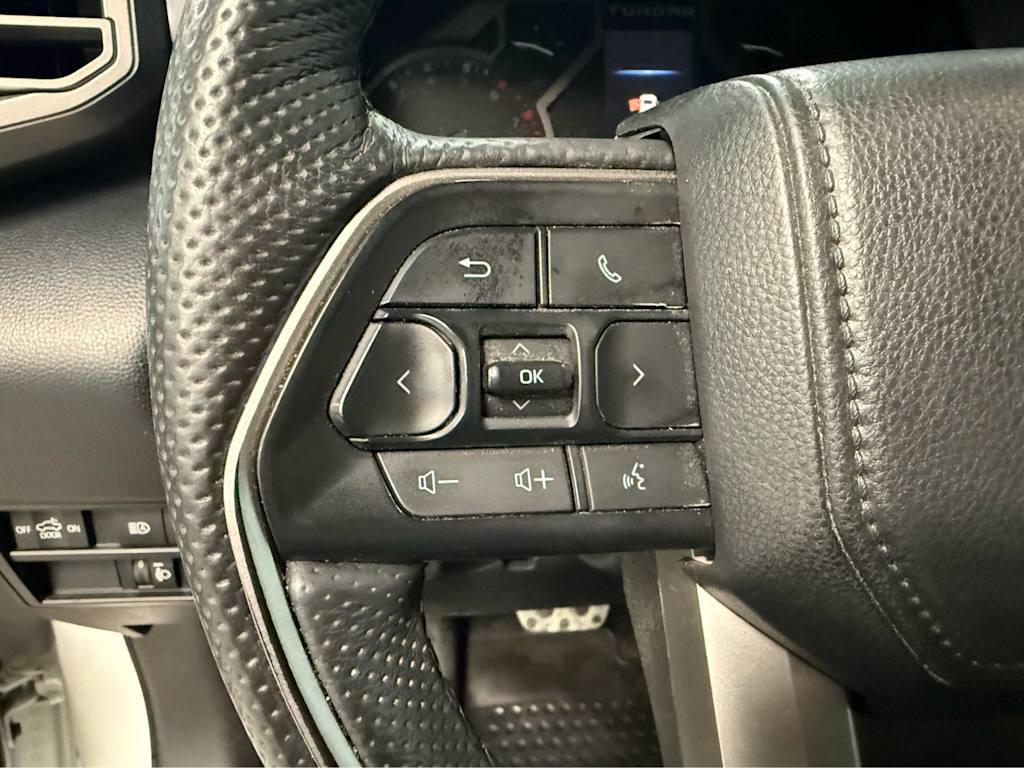 Thumbnail: 2025 Toyota Tundra - 21