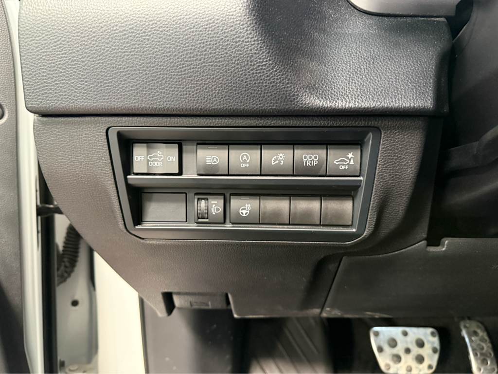 Thumbnail: 2025 Toyota Tundra - 28