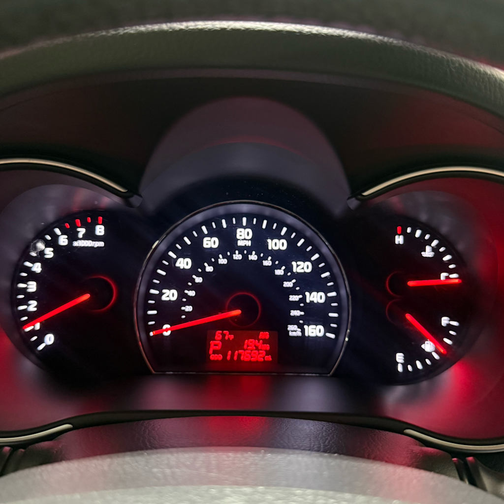 Thumbnail: 2015 Kia Sorento - 14