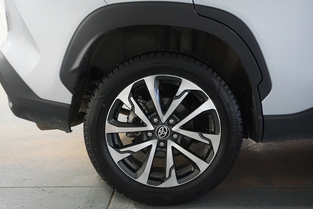 Thumbnail: 2023 Toyota Corolla Cross - 18