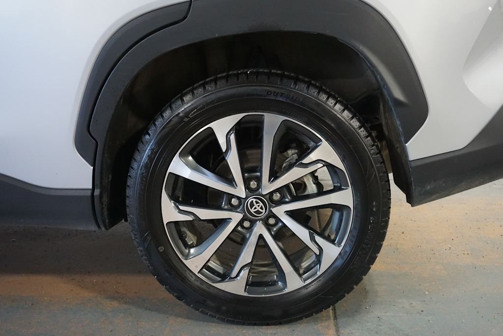 Thumbnail: 2023 Toyota Corolla Cross - 17