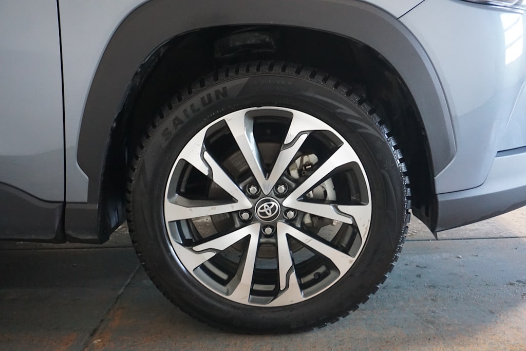 Thumbnail: 2023 Toyota Corolla Cross - 19