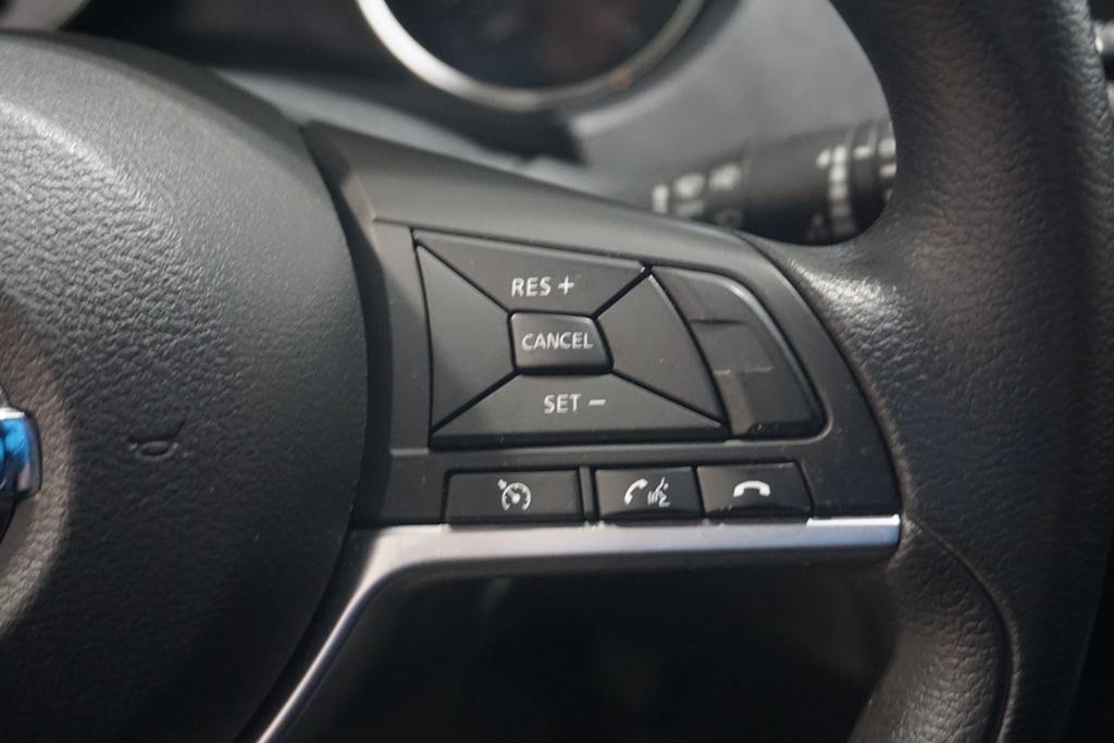 Thumbnail: 2017 Nissan Rogue - 24