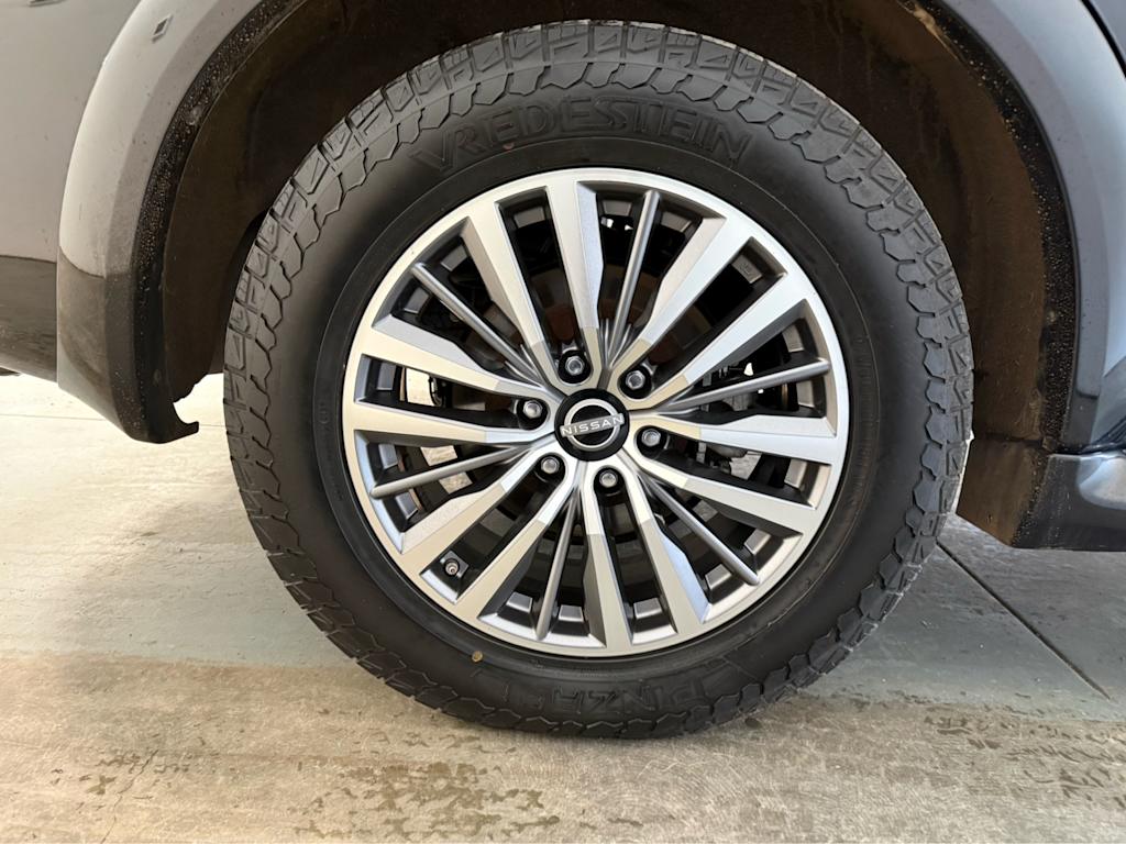 Thumbnail: 2022 Nissan Armada - 17