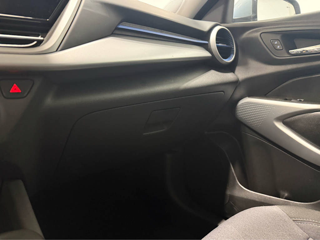 Thumbnail: 2024 Chevrolet Trax - 21