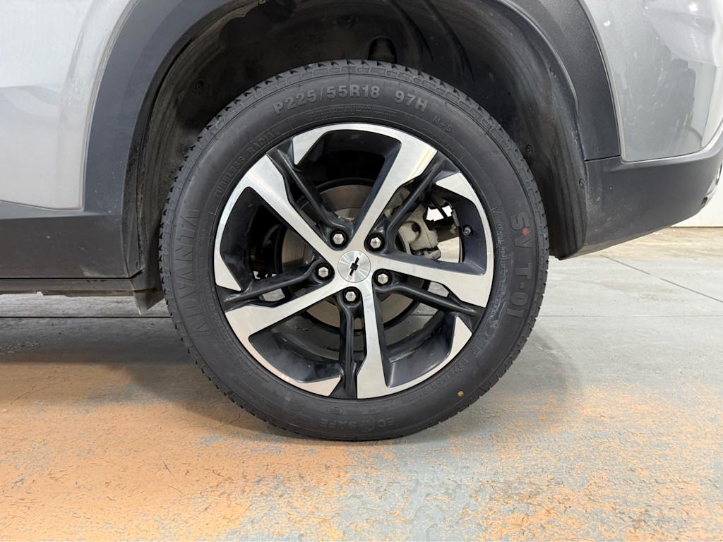 Thumbnail: 2024 Chevrolet Trax - 16